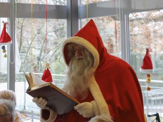 Dr Samichlous isch z Bsuech cho