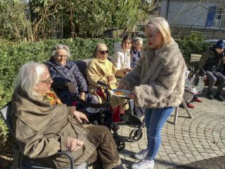 Einige unserer Aktivitäten für die Bewohnerinnen und Bewohner 
